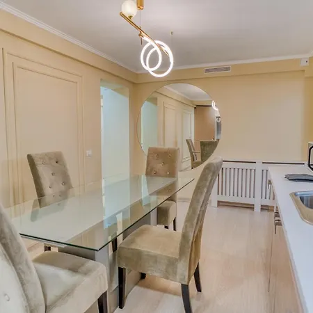 Herastrau Haven With Pool And Fitness Center Apartment *