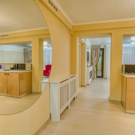 Herastrau Haven With Pool And Fitness Center
