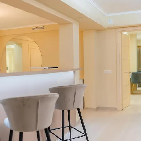 Herastrau Haven With Pool And Fitness Center Apartment *