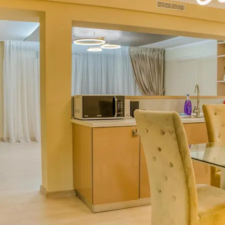 Herastrau Haven With Pool And Fitness Center