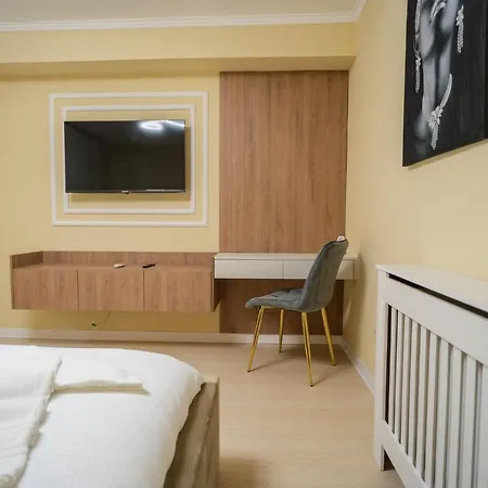Herastrau Haven With Pool And Fitness Center Apartment