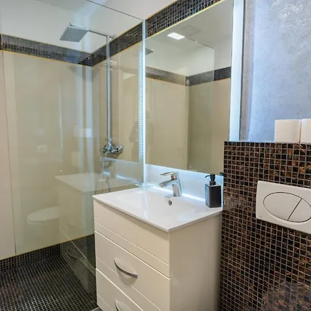 Apartment Herastrau Haven With Pool And Fitness Center